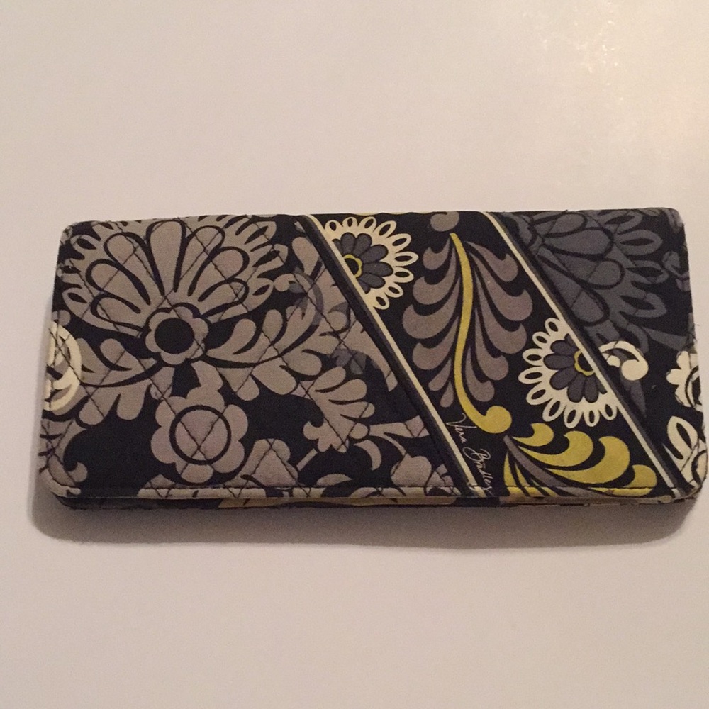 Vera Bradley Ultimately Traveler Wallet
